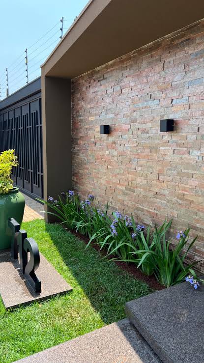 Bordadura de Muros e Jardins 